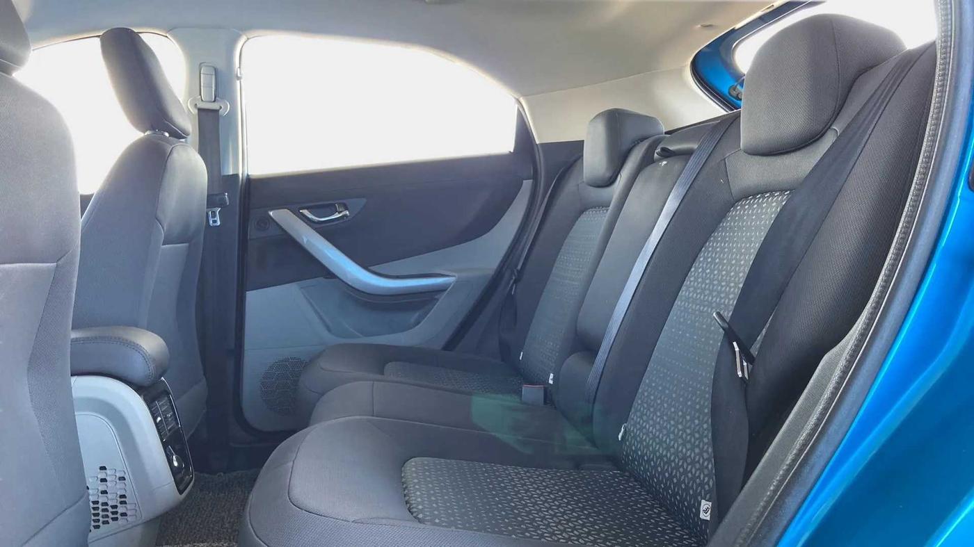 2018 Tata NEXON XZA PLUS PETROL DUAL TONE, Petrol, Automatic, 33,076 km, Right Side Rear Door Cabin