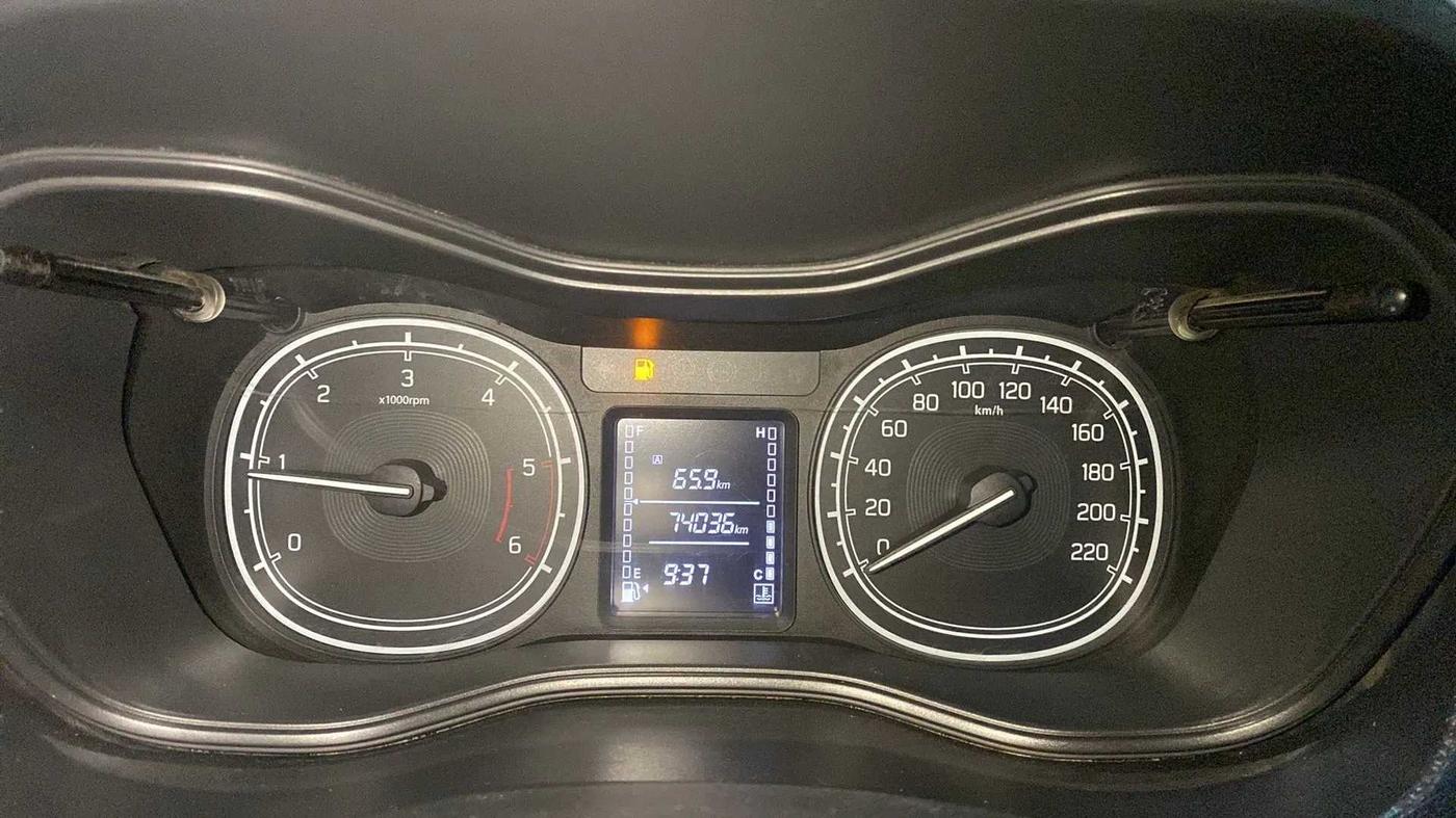 2016 Maruti Vitara Brezza VDI (O), Diesel, Manual, 74,276 km, Odometer Image