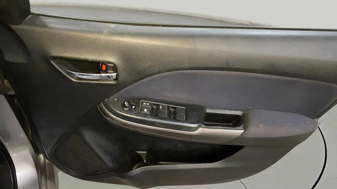 2020 Maruti Baleno ZETA PETROL 1.2, Petrol, Manual, 52,890 km, Driver Side Door Panels Control