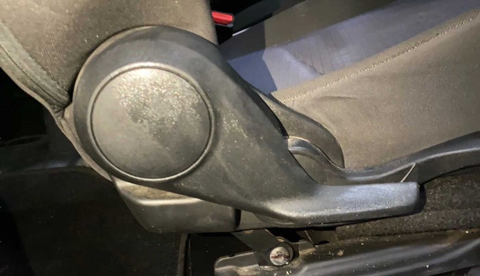 2020 Maruti Baleno ZETA PETROL 1.2, Petrol, Manual, 52,890 km, Driver Side Adjustment Panel