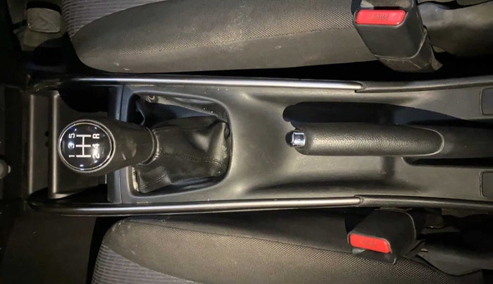 2020 Maruti Baleno ZETA PETROL 1.2, Petrol, Manual, 52,890 km, Gear Lever