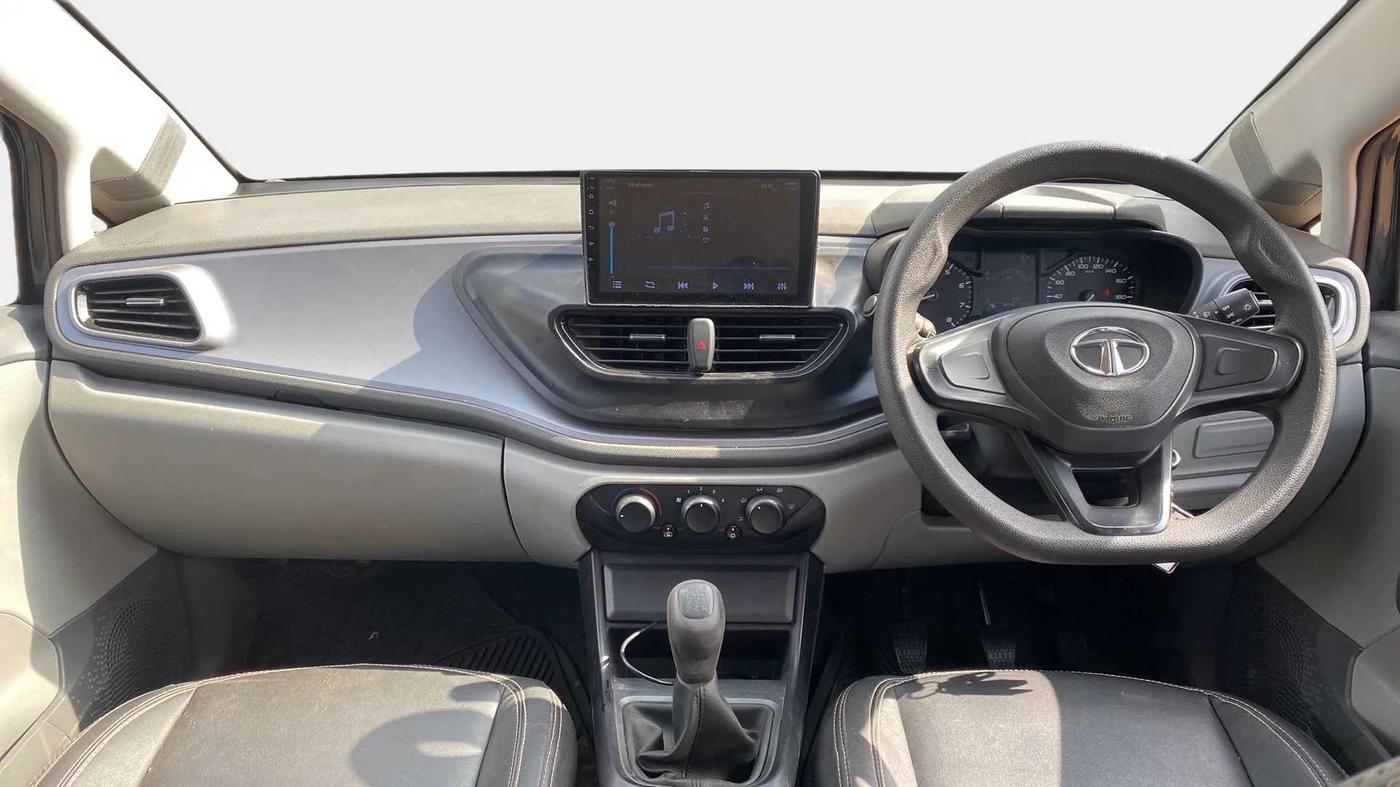 2020 Tata ALTROZ XE PETROL, Petrol, Manual, 49,439 km, Dashboard