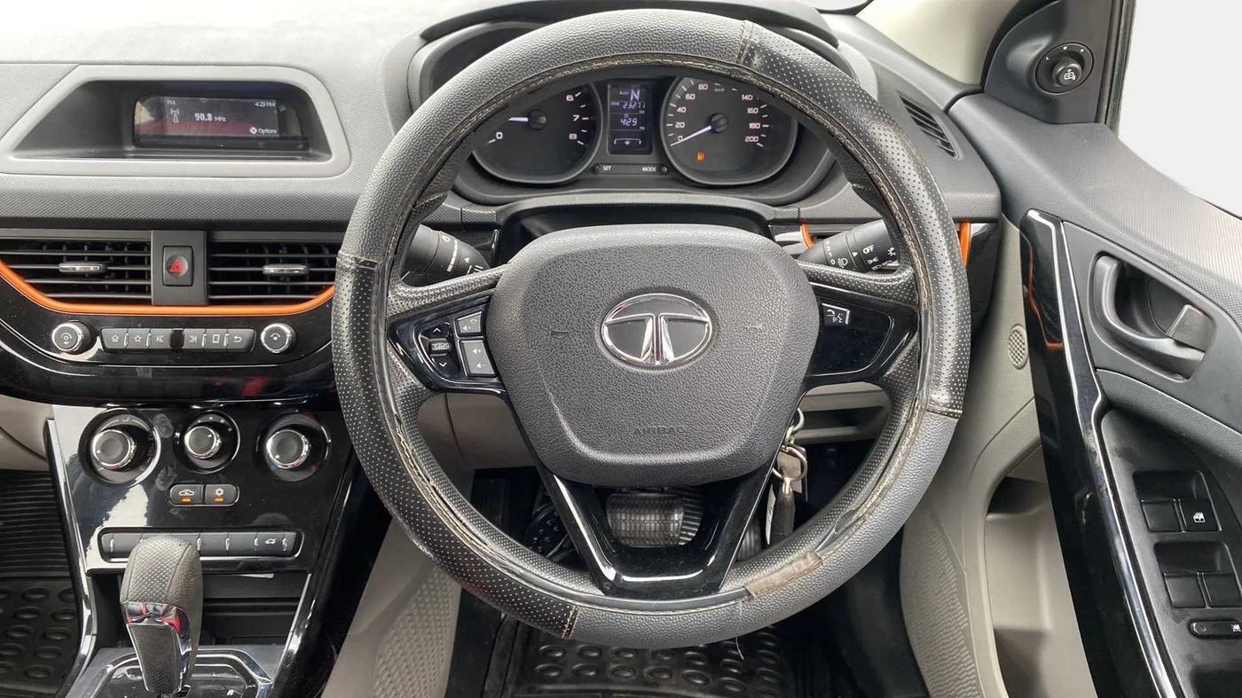 2019 Tata NEXON KRAZ PLUS AMT PETROL, Petrol, Automatic, 23,645 km, Steering Wheel Close Up