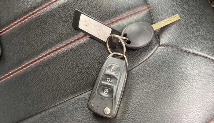 2019 Tata NEXON KRAZ PLUS AMT PETROL, Petrol, Automatic, 23,645 km, Key Close Up