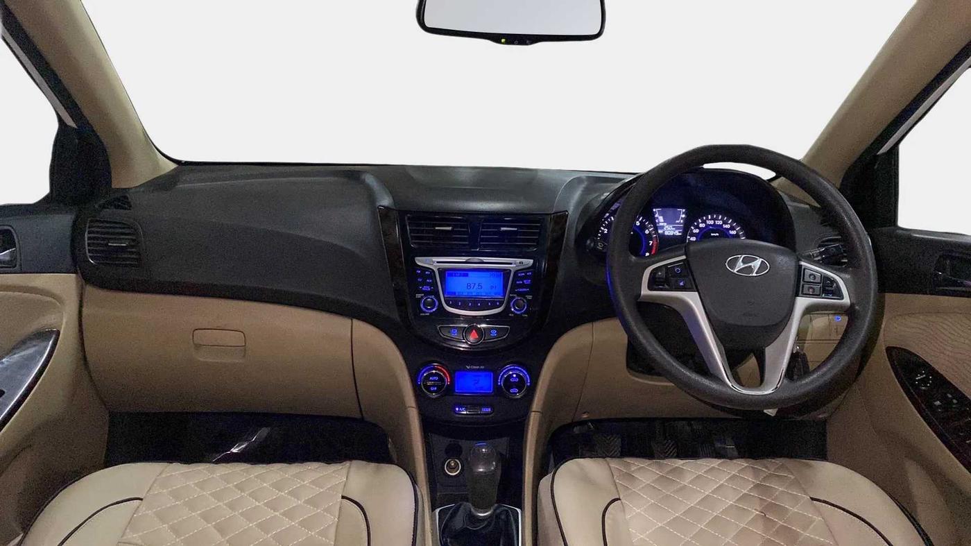 2014 Hyundai Verna FLUIDIC 1.6 VTVT SX, Petrol, Manual, 80,844 km, Dashboard
