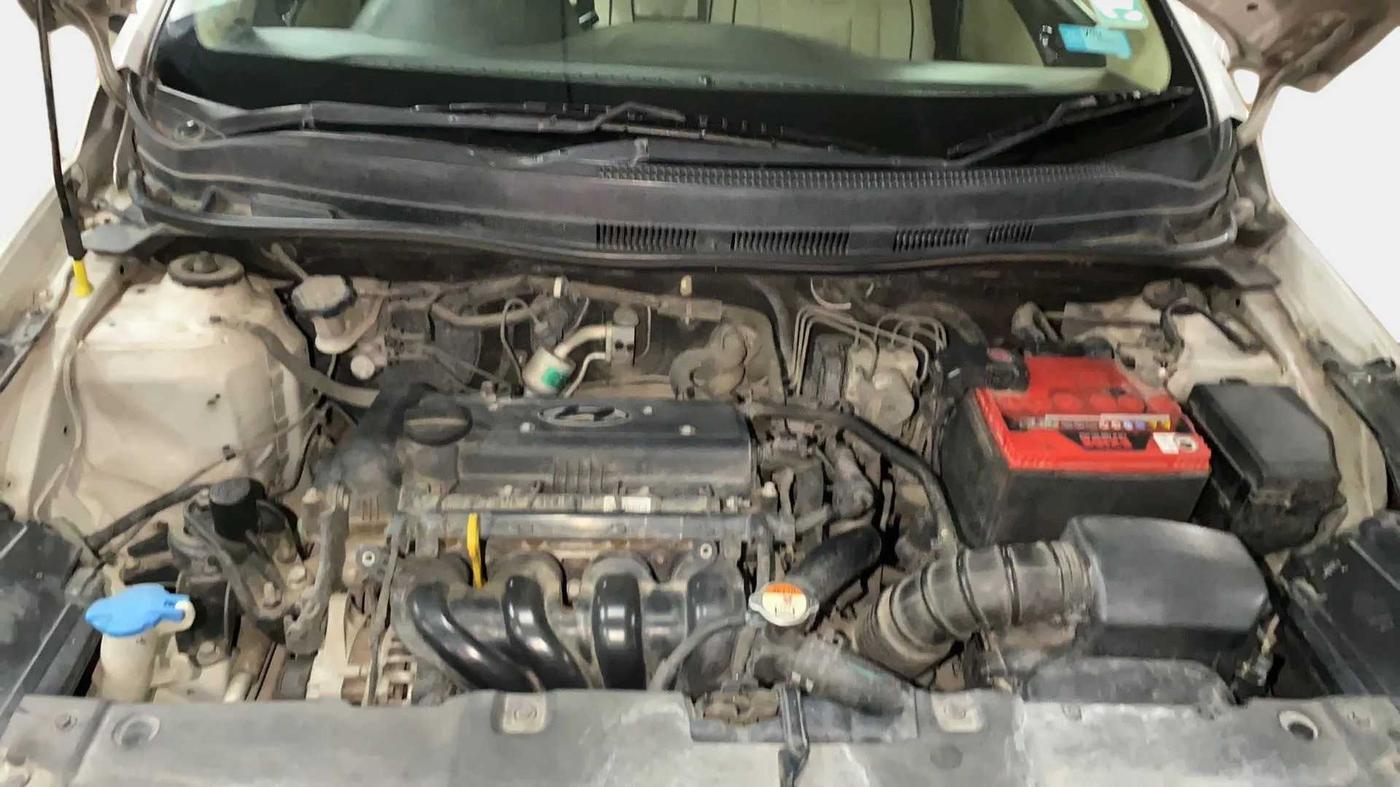 2014 Hyundai Verna FLUIDIC 1.6 VTVT SX, Petrol, Manual, 80,844 km, Open Bonet