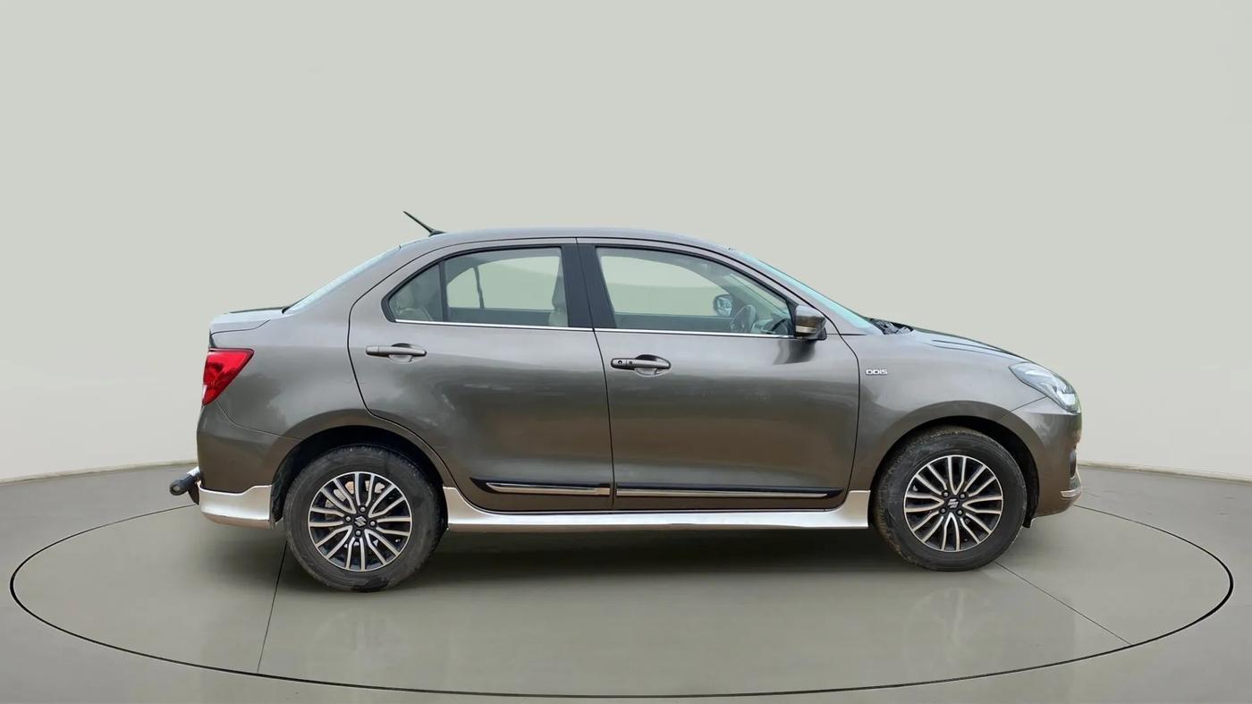2018 Maruti Dzire ZDI PLUS, Diesel, Manual, 90,164 km, Right Side View