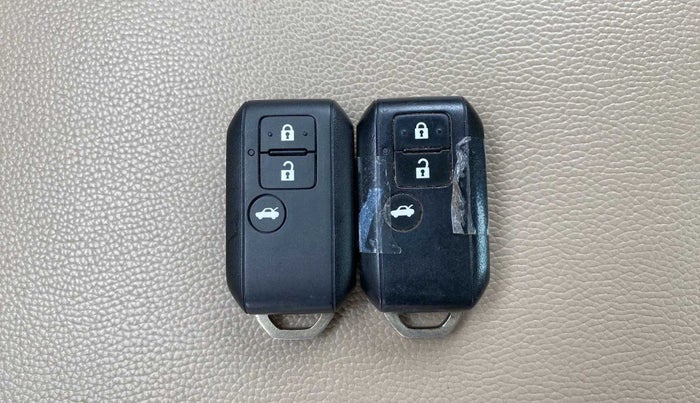 2018 Maruti Dzire ZDI PLUS, Diesel, Manual, 90,164 km, Key Close Up