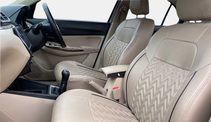 2018 Maruti Dzire ZDI PLUS, Diesel, Manual, 90,164 km, Right Side Front Door Cabin