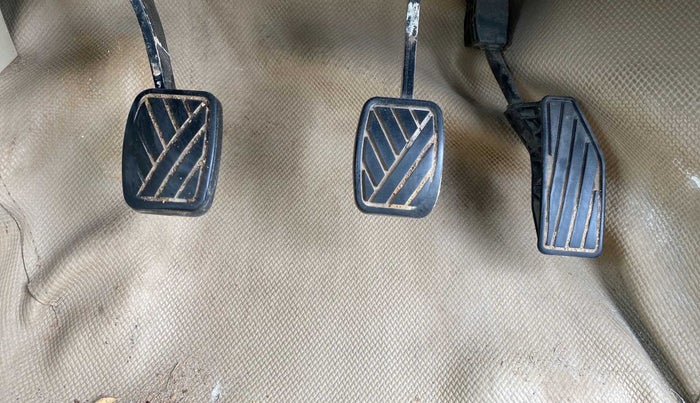 2018 Maruti Dzire ZDI PLUS, Diesel, Manual, 90,164 km, Pedals