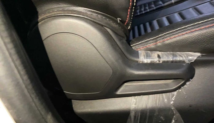 2021 Tata Tiago XZA PLUS PETROL, Petrol, Automatic, 7,973 km, Driver Side Adjustment Panel