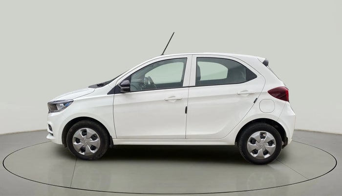 2022 Tata Tiago XT (O) PETROL, Petrol, Manual, 15,962 km, Left Side