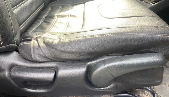 2018 Honda WR-V 1.5L I-DTEC VX MT, Diesel, Manual, 71,336 km, Driver Side Adjustment Panel