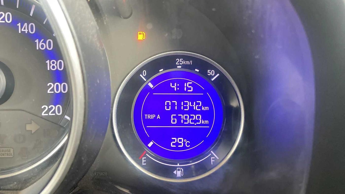 2018 Honda WR-V 1.5L I-DTEC VX MT, Diesel, Manual, 71,336 km, Odometer Image