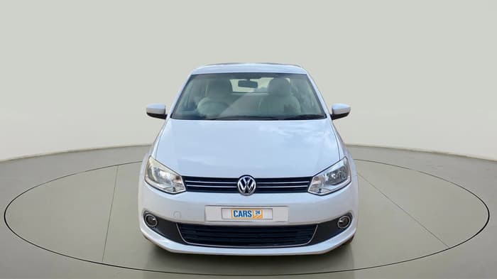 2013 Volkswagen Vento COMFORTLINE 1.6, Petrol, Manual, 55,183 km, Front