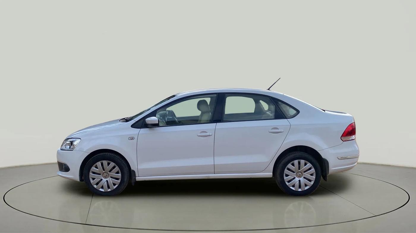 2013 Volkswagen Vento COMFORTLINE 1.6, Petrol, Manual, 55,183 km, Left Side