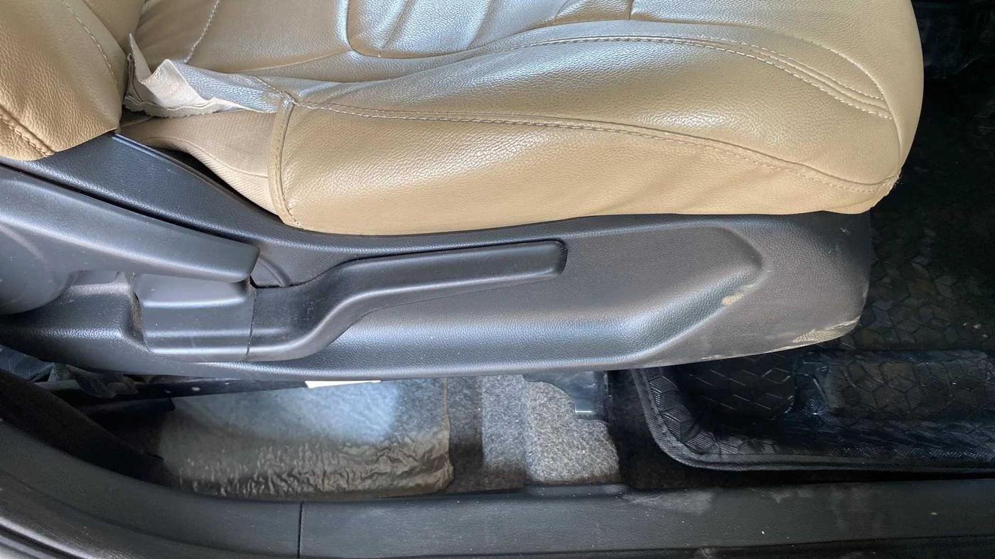 2018 Honda Amaze 1.2L I-VTEC VX, Petrol, Manual, 61,194 km, Driver Side Adjustment Panel