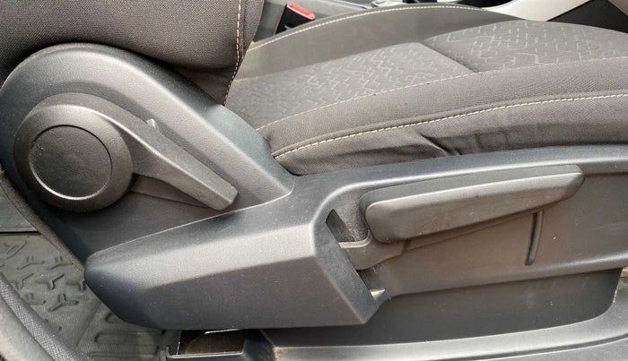 2021 Tata ALTROZ XZ PETROL, Petrol, Manual, 13,039 km, Driver Side Adjustment Panel