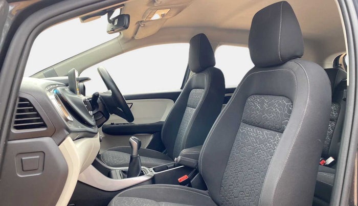 2021 Tata ALTROZ XZ PETROL, Petrol, Manual, 13,039 km, Right Side Front Door Cabin