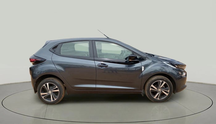 2021 Tata ALTROZ XZ PETROL, Petrol, Manual, 13,039 km, Right Side View