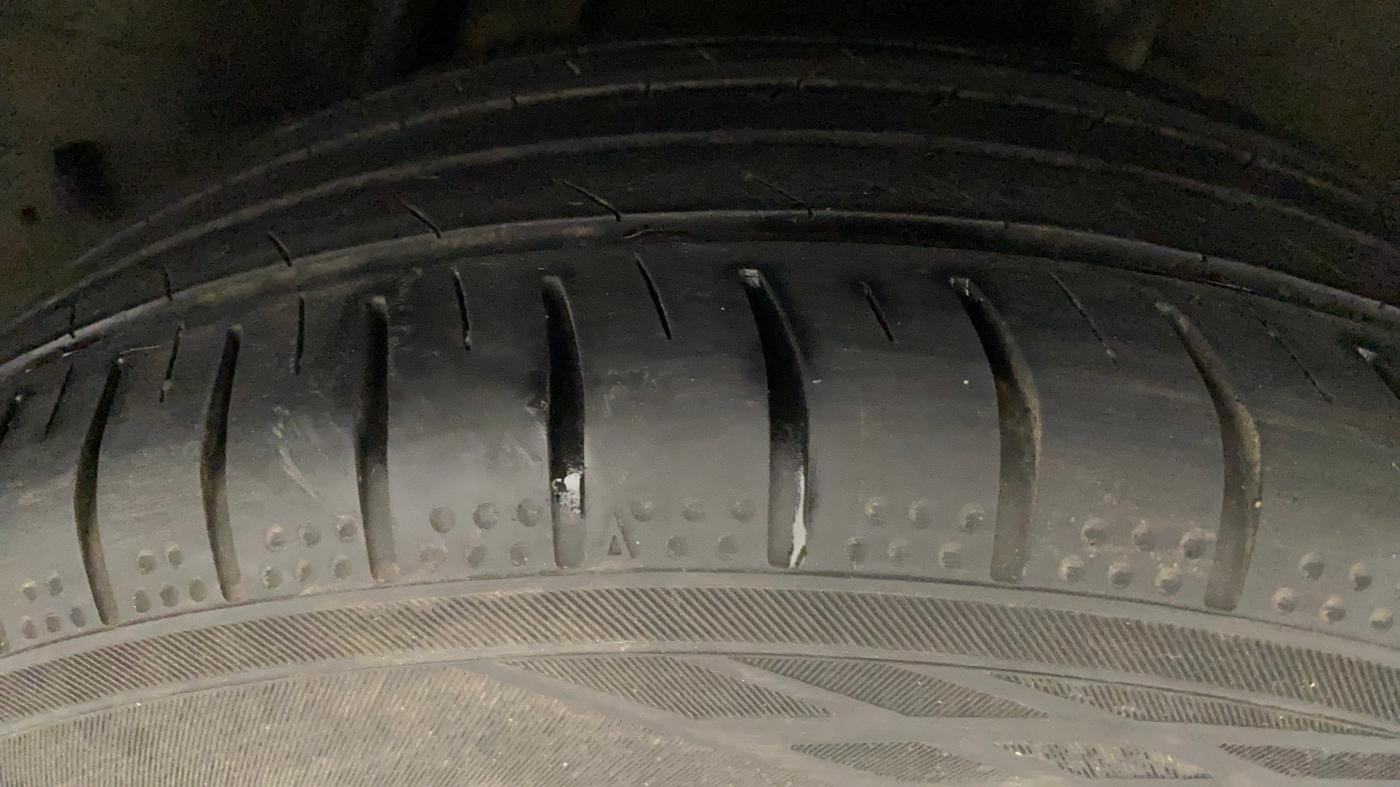 2017 Honda WR-V 1.5L I-DTEC VX MT, Diesel, Manual, 85,739 km, Left Rear Tyre Tread