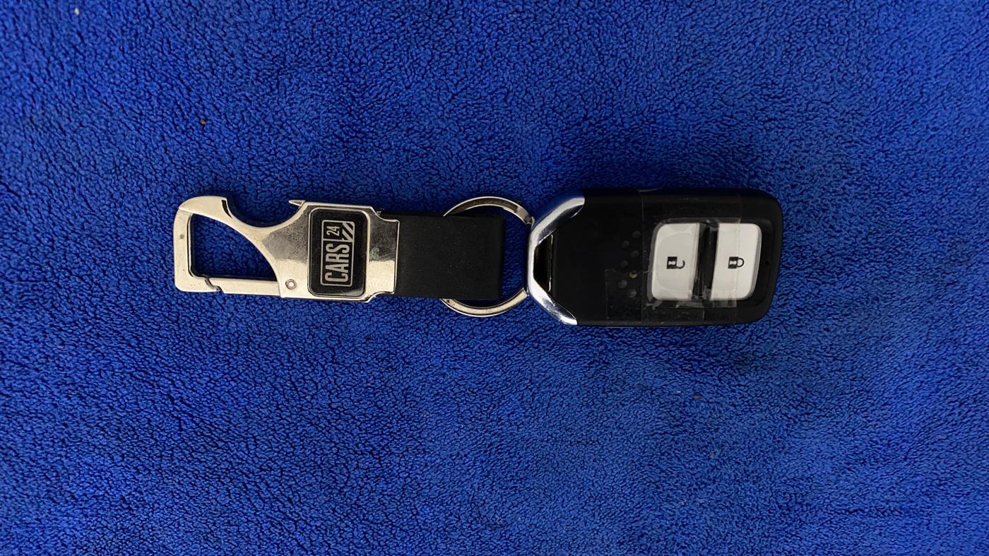 2017 Honda WR-V 1.5L I-DTEC VX MT, Diesel, Manual, 85,739 km, Key Close Up