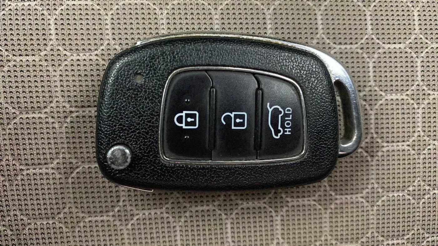2017 Hyundai Elite i20 SPORTZ 1.2, Petrol, Manual, 33,249 km, Key Close Up