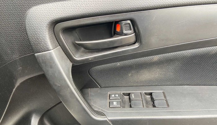 2020 Maruti Vitara Brezza VXI, Petrol, Manual, 18,590 km, Driver Side Door Panels Control