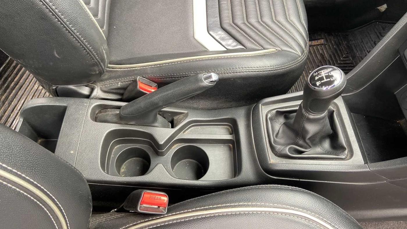 2020 Maruti Vitara Brezza VXI, Petrol, Manual, 18,590 km, Gear Lever