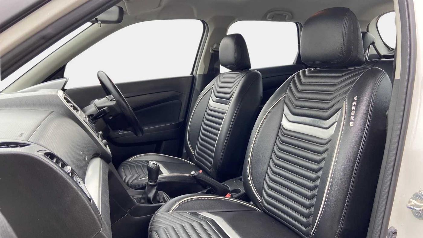 2020 Maruti Vitara Brezza VXI, Petrol, Manual, 18,590 km, Right Side Front Door Cabin
