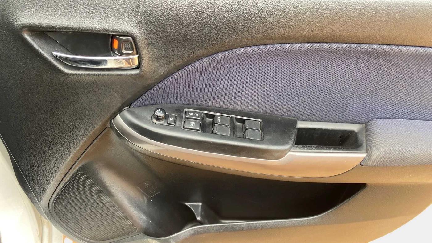 2019 Maruti Baleno DELTA CVT PETROL 1.2, Petrol, Automatic, 35,164 km, Driver Side Door Panels Control