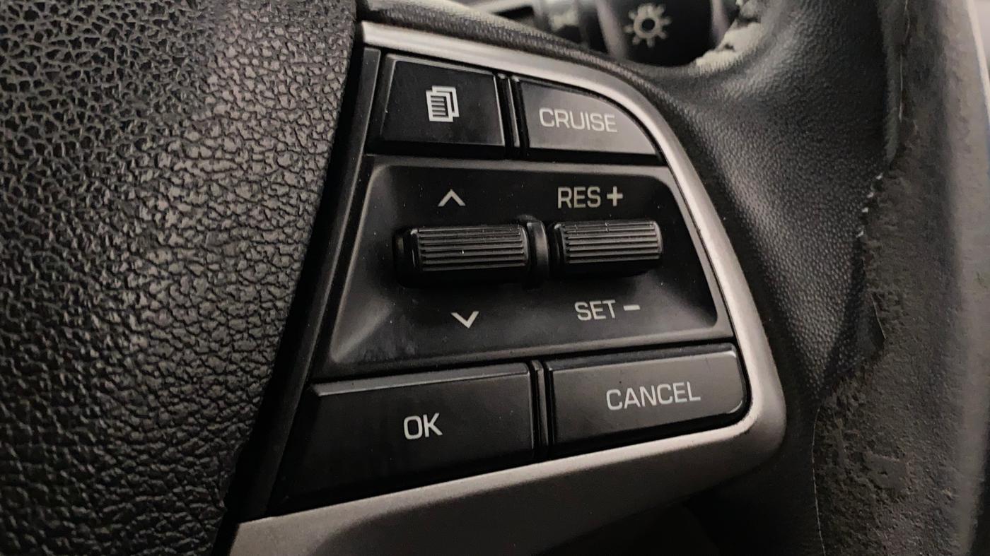 2020 Hyundai Verna SX 1.5 VTVT, Petrol, Manual, 40,217 km, Adaptive Cruise Control