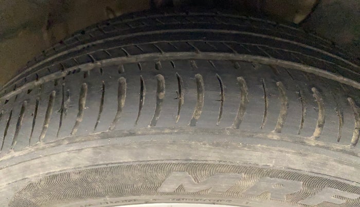 2020 Hyundai Verna SX 1.5 VTVT, Petrol, Manual, 40,217 km, Right Front Tyre Tread