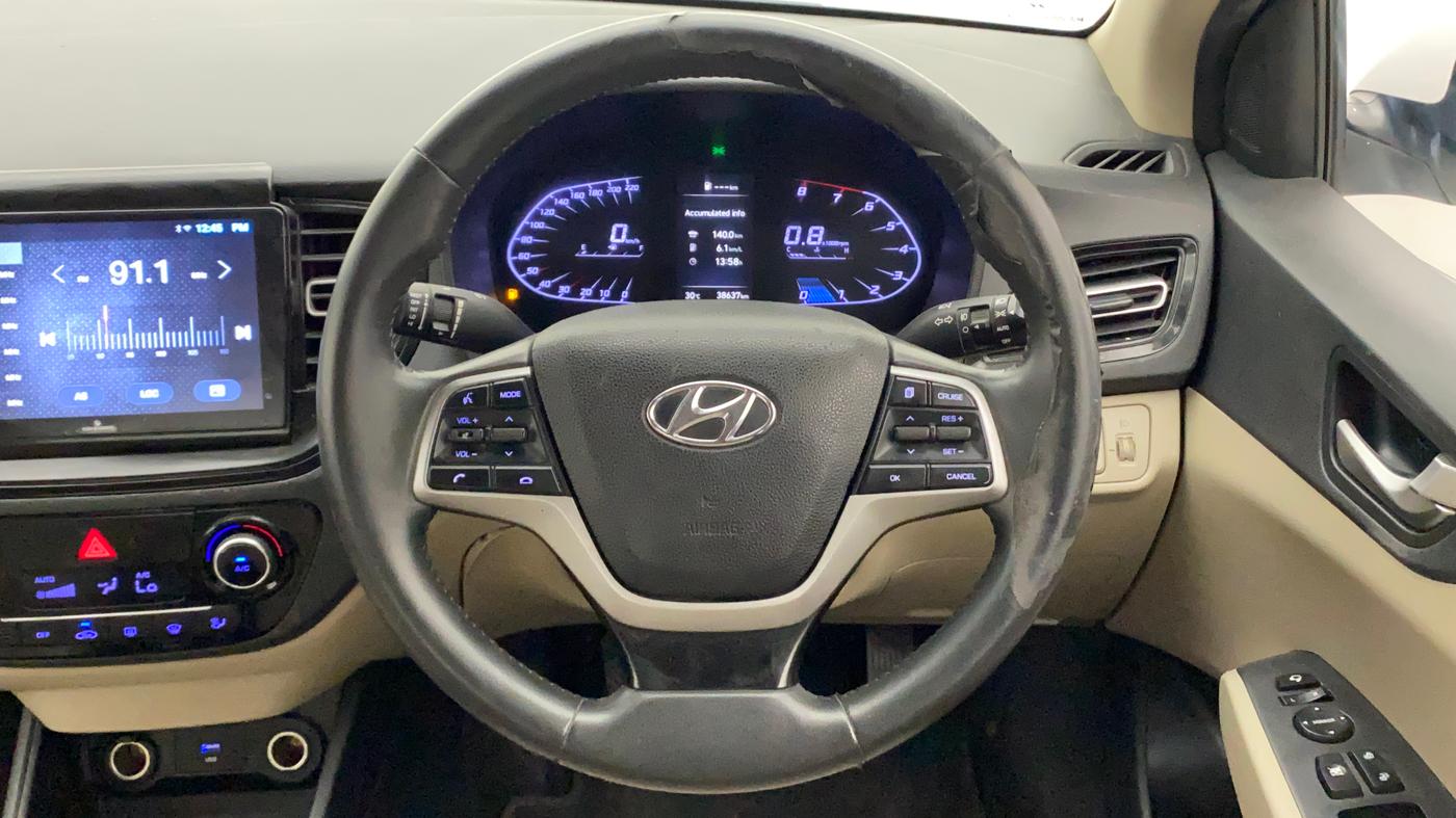 2020 Hyundai Verna SX 1.5 VTVT, Petrol, Manual, 40,217 km, Steering Wheel Close Up