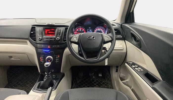 2022 Mahindra XUV300 W6 1.5 DIESEL, Diesel, Manual, 57,845 km, Steering Wheel Close Up