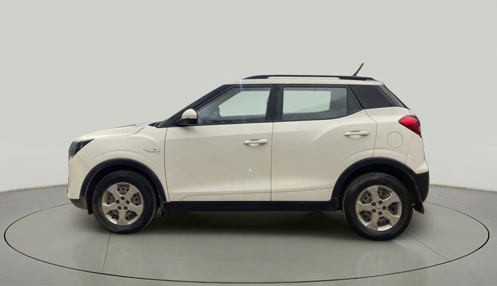 2022 Mahindra XUV300 W6 1.5 DIESEL, Diesel, Manual, 57,845 km, Left Side