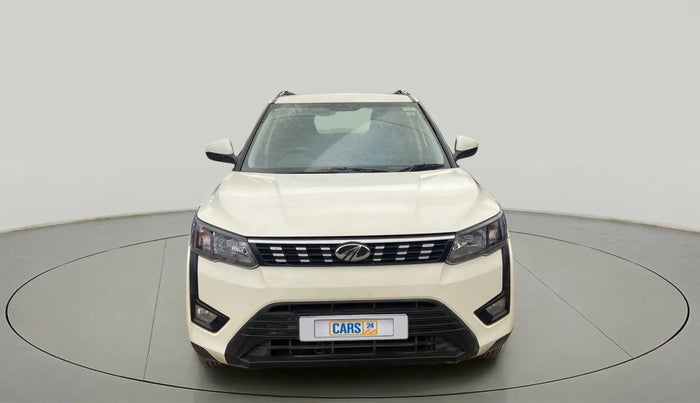 2022 Mahindra XUV300 W6 1.5 DIESEL, Diesel, Manual, 57,845 km, Front