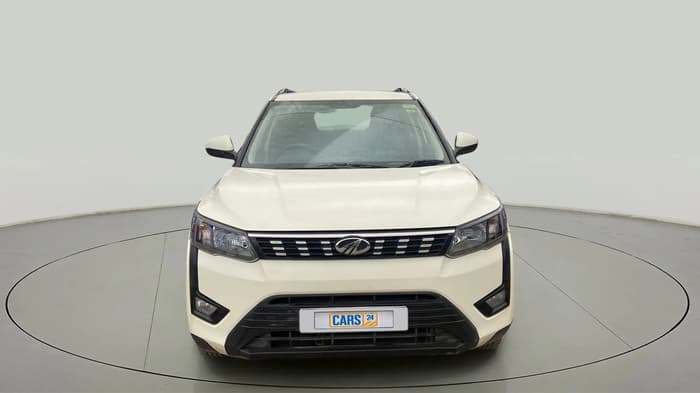 2022 Mahindra XUV300 W6 1.5 DIESEL, Diesel, Manual, 57,845 km, Front