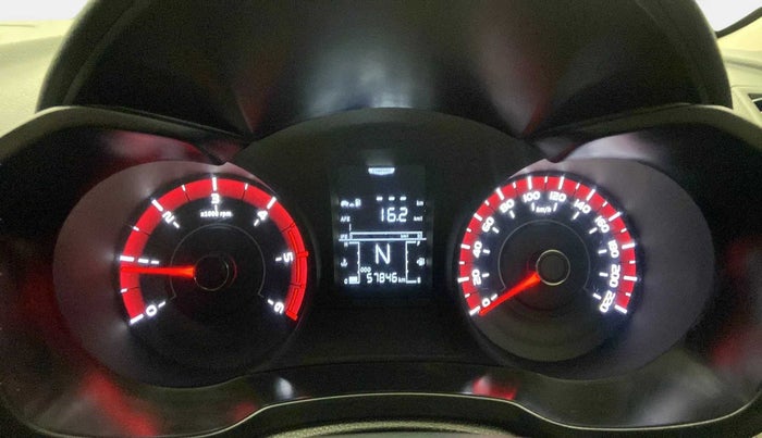 2022 Mahindra XUV300 W6 1.5 DIESEL, Diesel, Manual, 57,845 km, Odometer Image