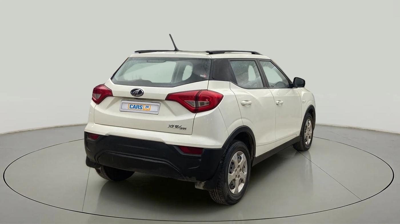 2022 Mahindra XUV300 W6 1.5 DIESEL, Diesel, Manual, 57,845 km, Right Back Diagonal