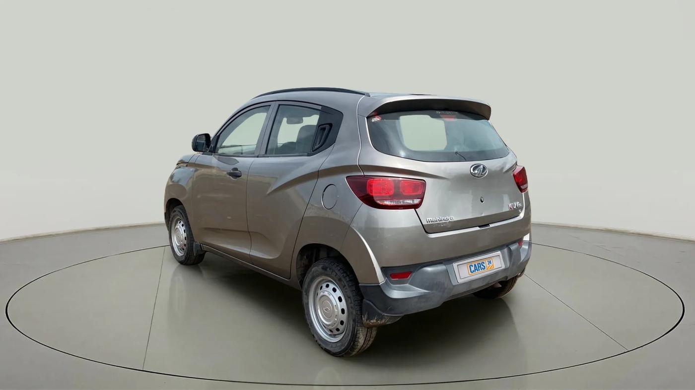 2017 Mahindra Kuv100 K2 6 STR, Petrol, Manual, 16,846 km, Left Back Diagonal