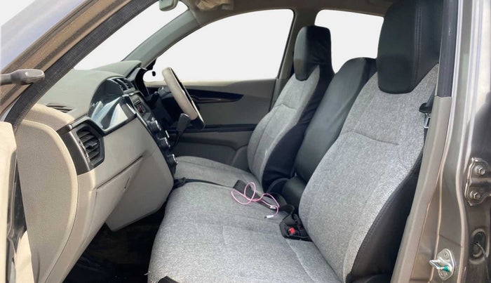 2017 Mahindra Kuv100 K2 6 STR, Petrol, Manual, 16,846 km, Right Side Front Door Cabin