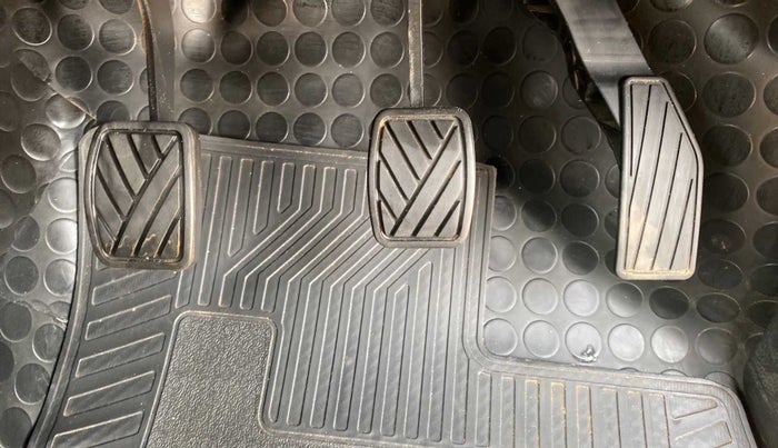 2020 Maruti S PRESSO VXI+, Petrol, Manual, 44,433 km, Pedals