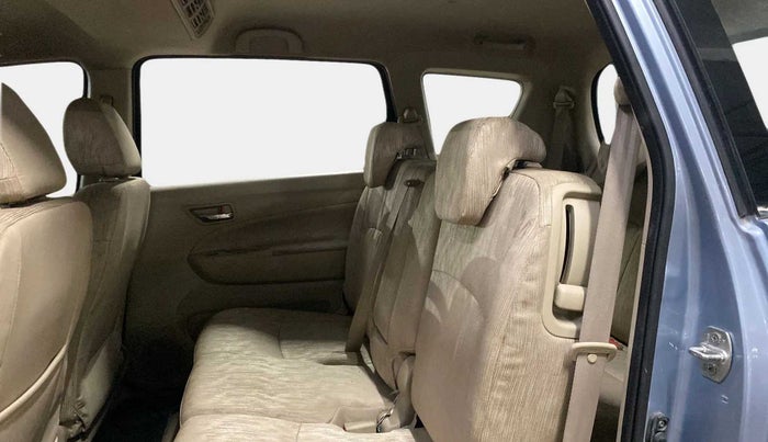 2013 Maruti Ertiga VDI, Diesel, Manual, 33,170 km, Right Side Rear Door Cabin