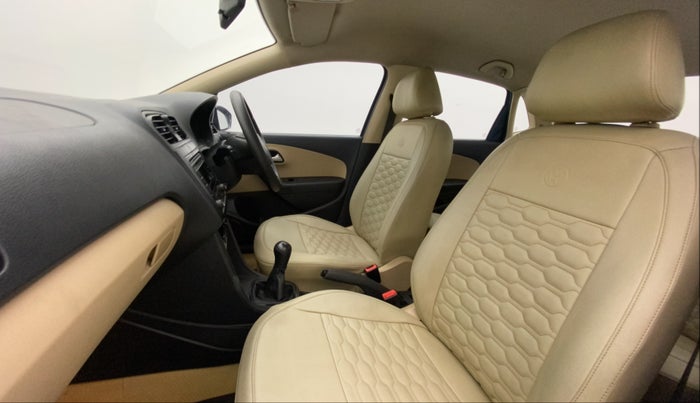 2016 Volkswagen Ameo COMFORTLINE 1.2L, Petrol, Manual, 66,520 km, Right Side Front Door Cabin