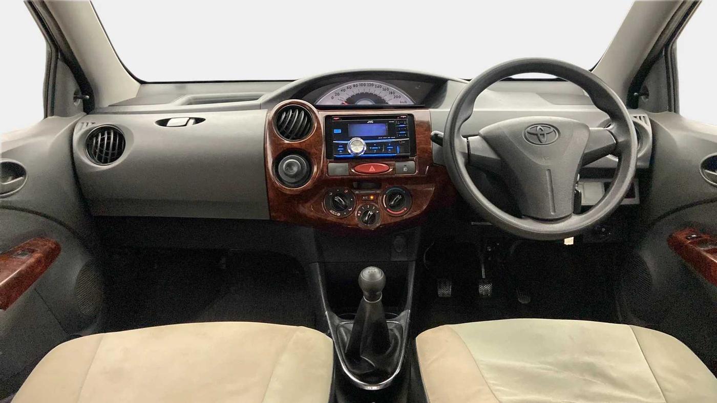 2012 Toyota Etios G, CNG, Manual, 52,370 km, Dashboard