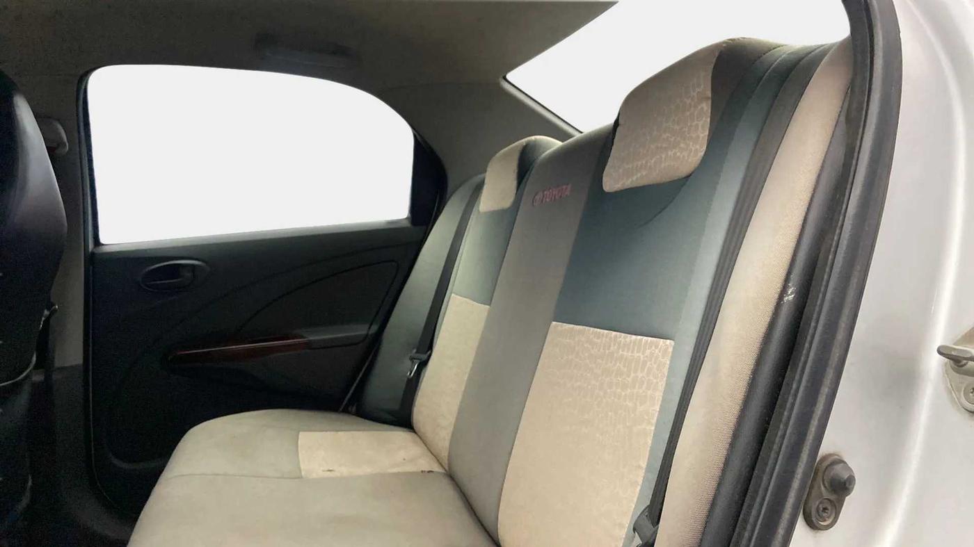 2012 Toyota Etios G, CNG, Manual, 52,370 km, Right Side Rear Door Cabin