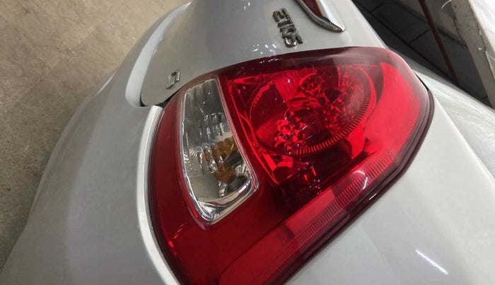 2012 Toyota Etios G, Petrol, Manual, 52,370 km, Right tail light - Minor scratches