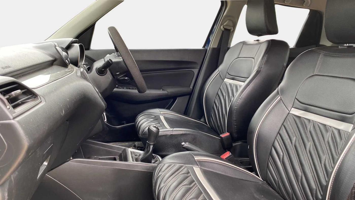 2019 Maruti Swift VXI, Petrol, Manual, 64,828 km, Right Side Front Door Cabin