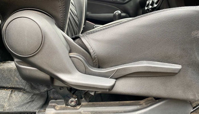 2019 Maruti Swift VXI, Petrol, Manual, 64,828 km, Driver Side Adjustment Panel